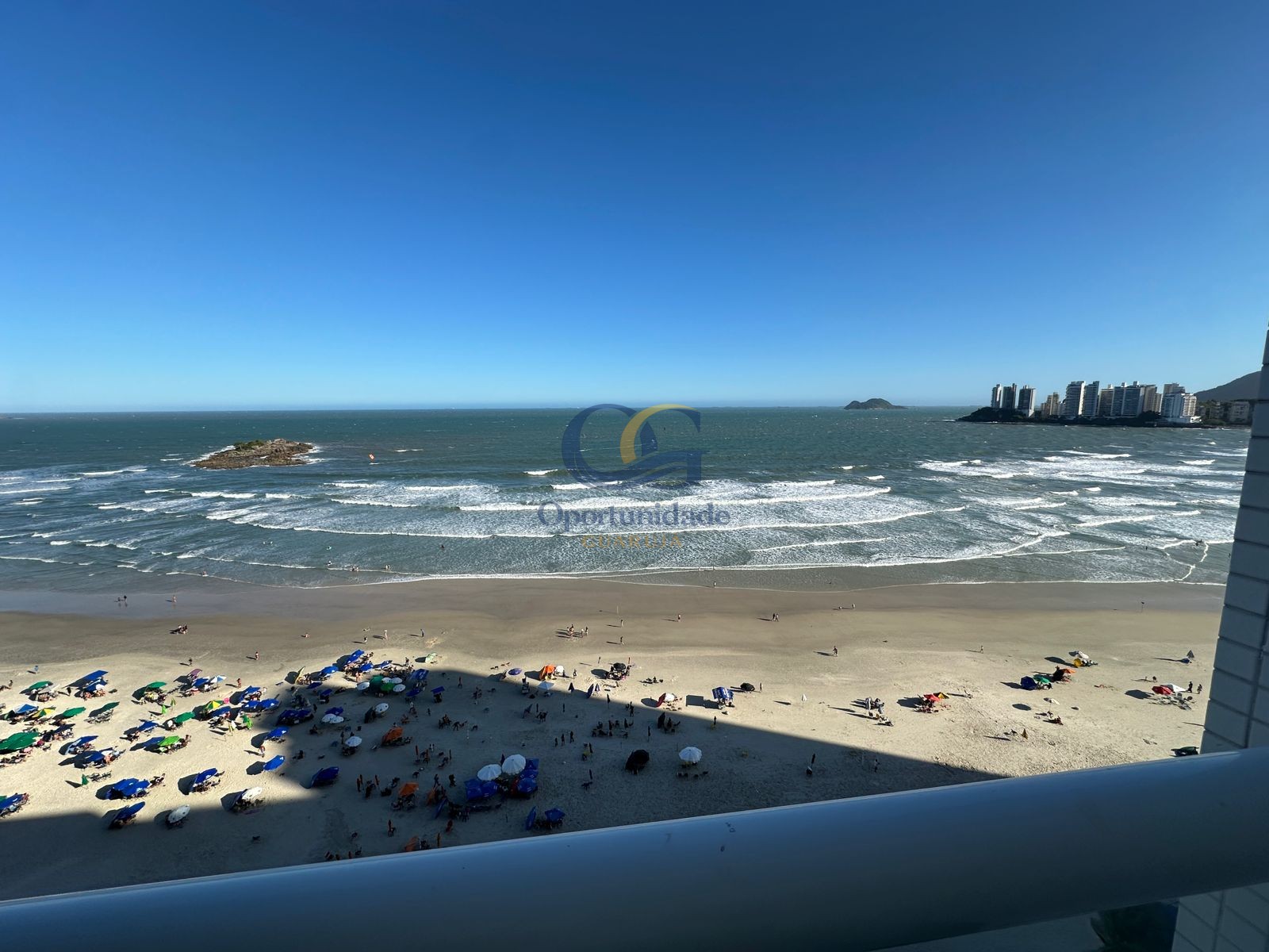 Apartamento Frente ao Mar nas Pitangueiras, Guarujá - SP