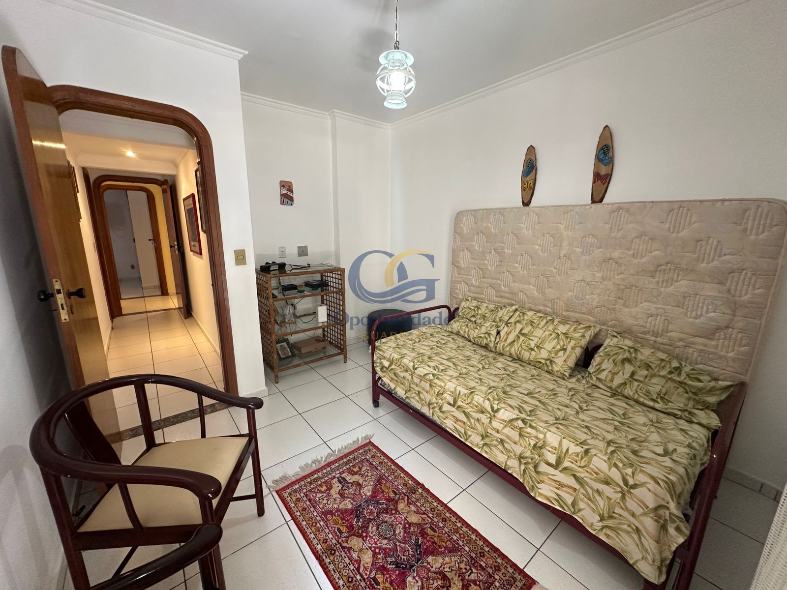 Apartamento na Praia das Pitangueiras, Guarujá - SP