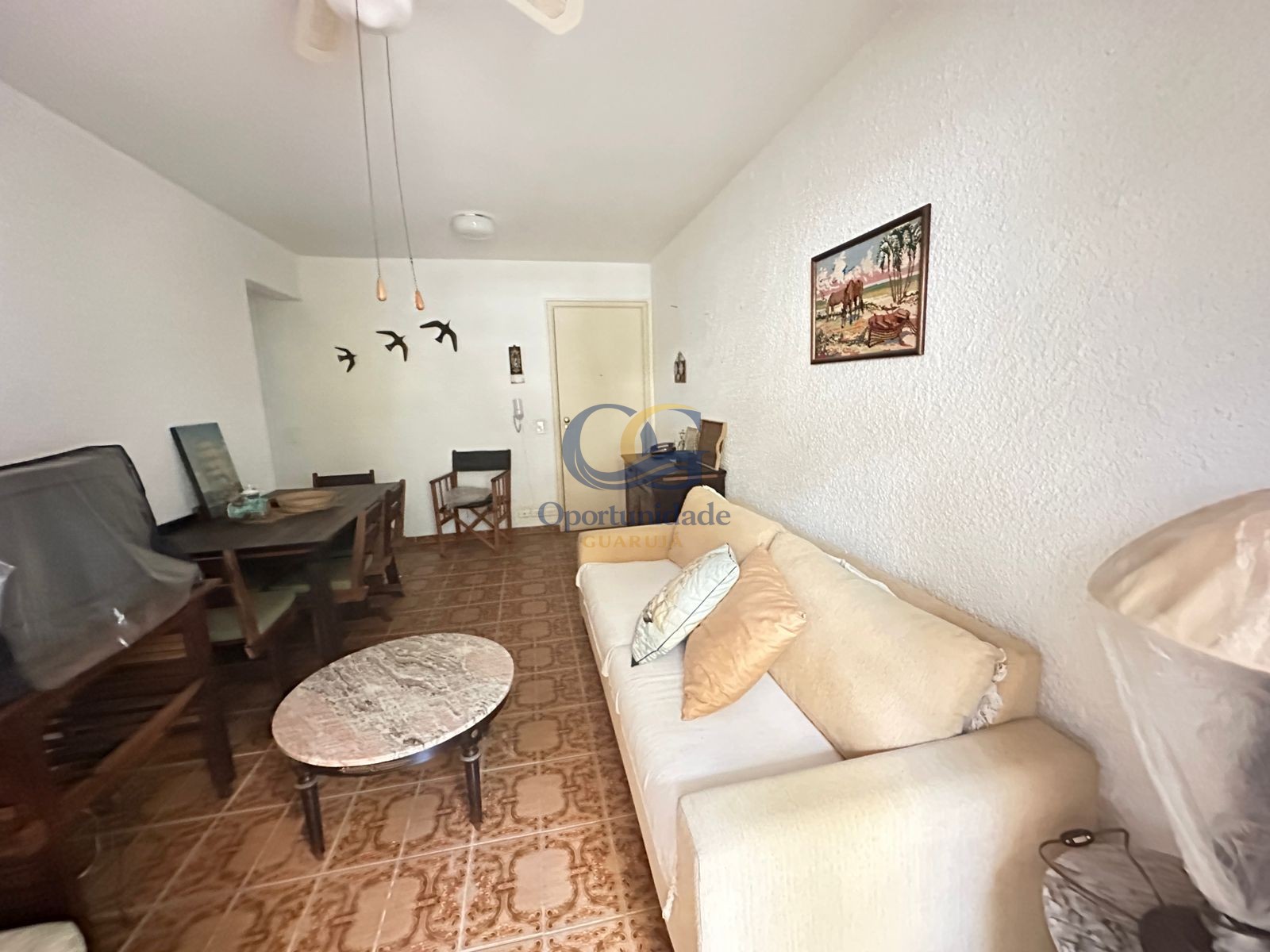 Apartamento na Praia das Pitangueiras, Guarujá - SP