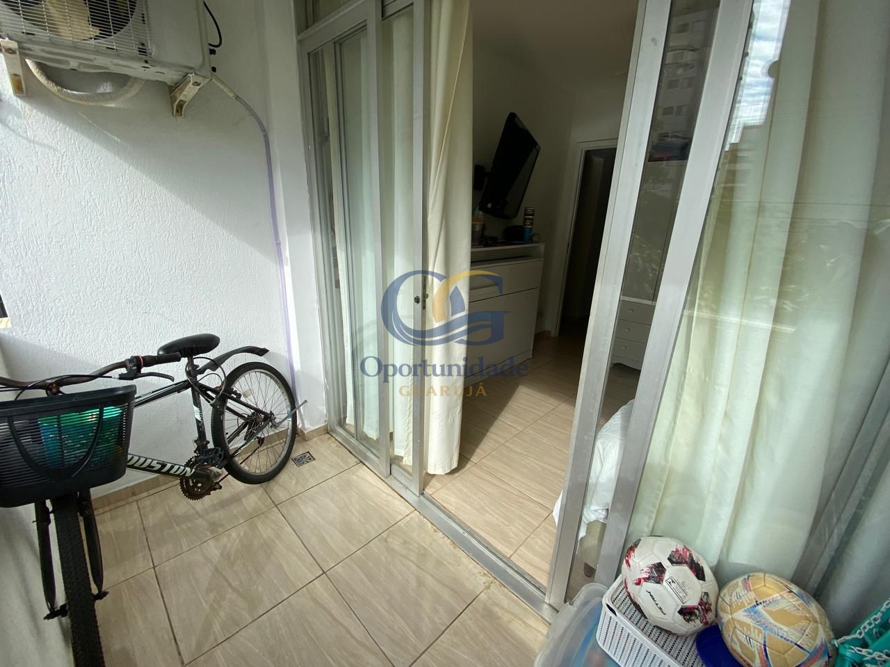 Apartamento na Praia das Astúrias, Guarujá - SP