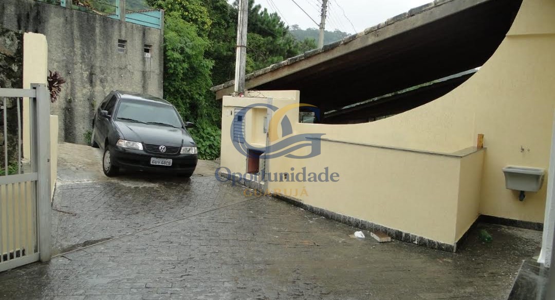 Casa em Condomínio na Praia da Enseada, Guarujá - SP