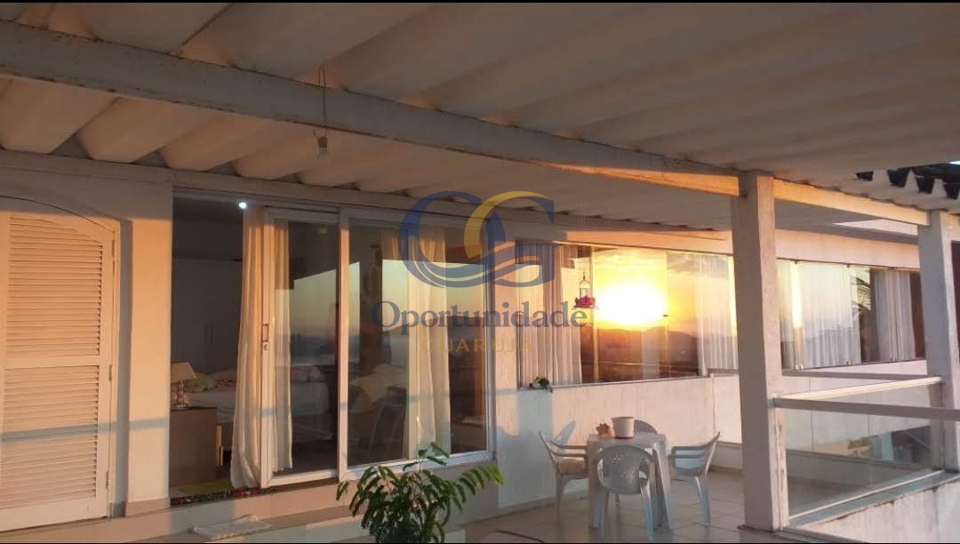 Casa em Condomínio na Praia da Enseada, Guarujá - SP