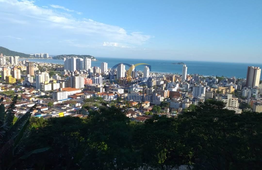 Casa em Condomínio na Praia da Enseada, Guarujá - SP
