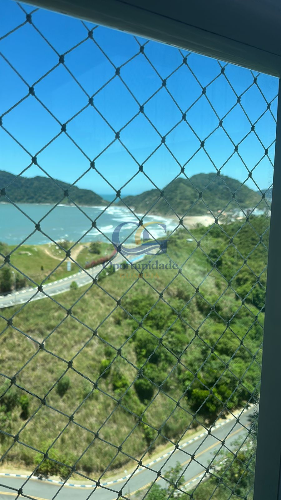 Apartamento na Praia das Astúrias, Guarujá - SP