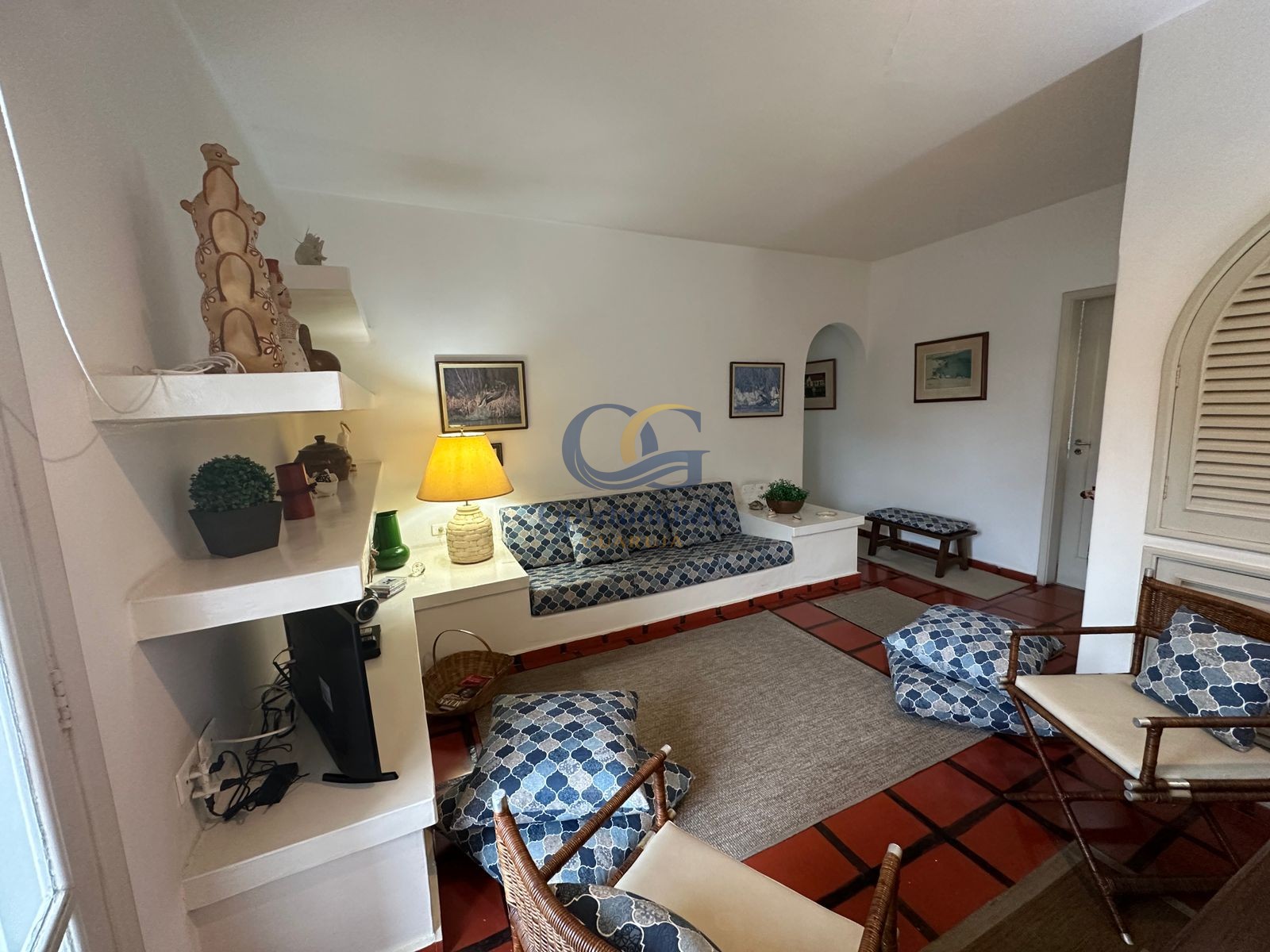 Apartamento na Praia das Pitangueiras, Guarujá - SP