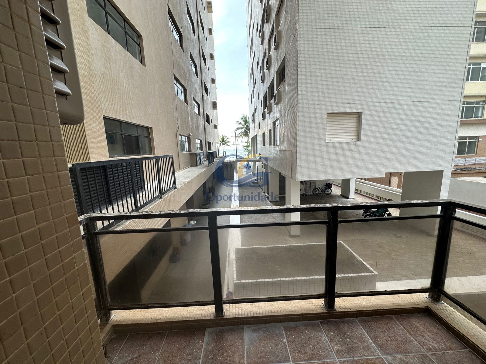 Apartamento Frente ao Mar nas Pitangueiras, Guarujá - SP
