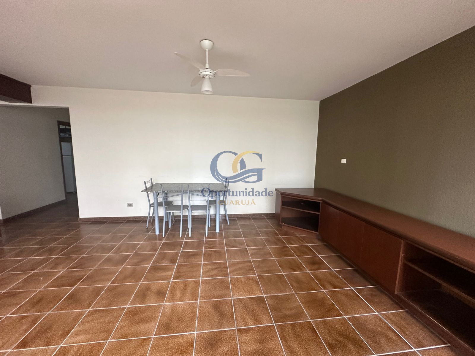 Apartamento Frente ao Mar nas Pitangueiras, Guarujá - SP