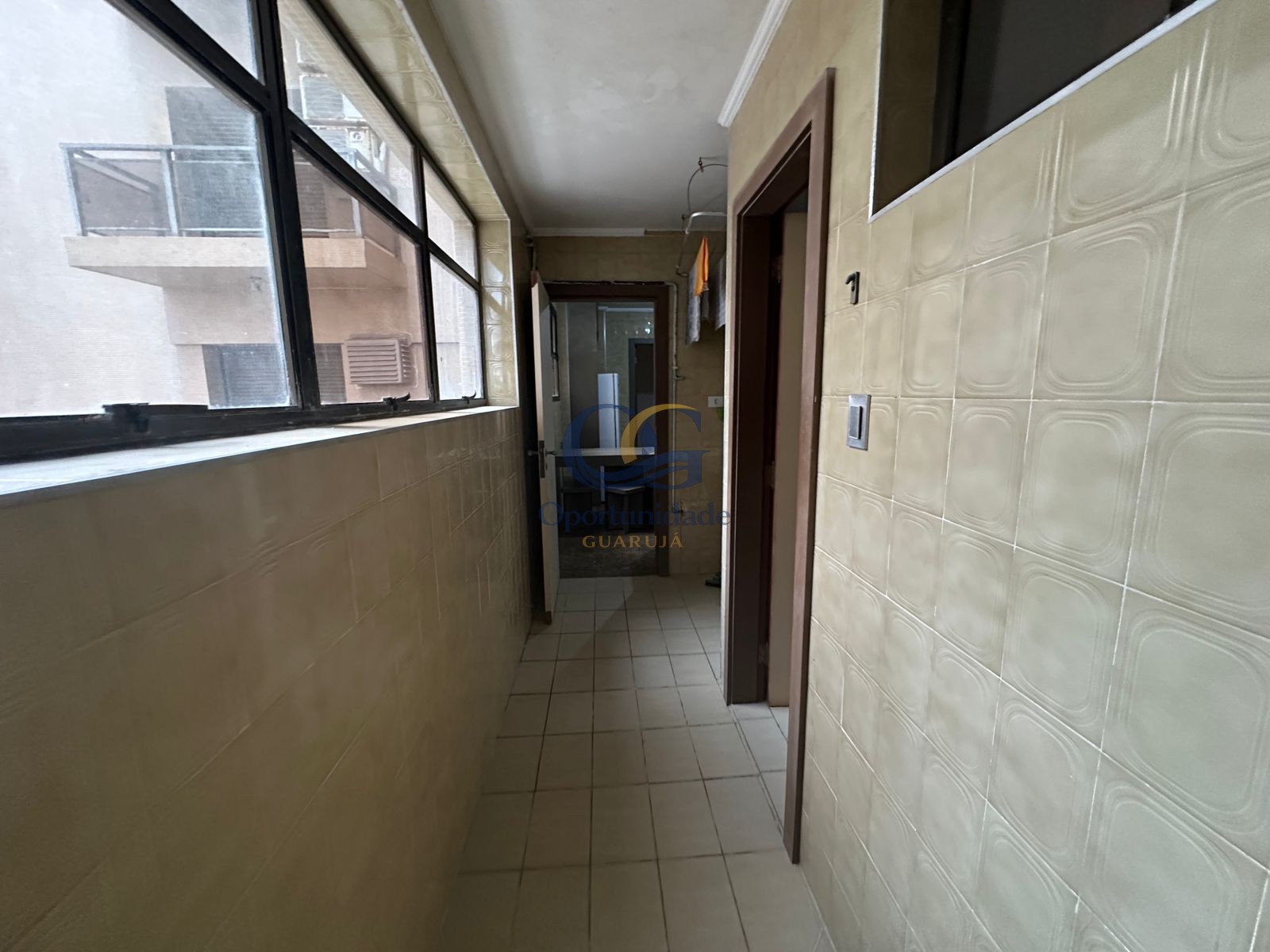 Apartamento Frente ao Mar nas Pitangueiras, Guarujá - SP