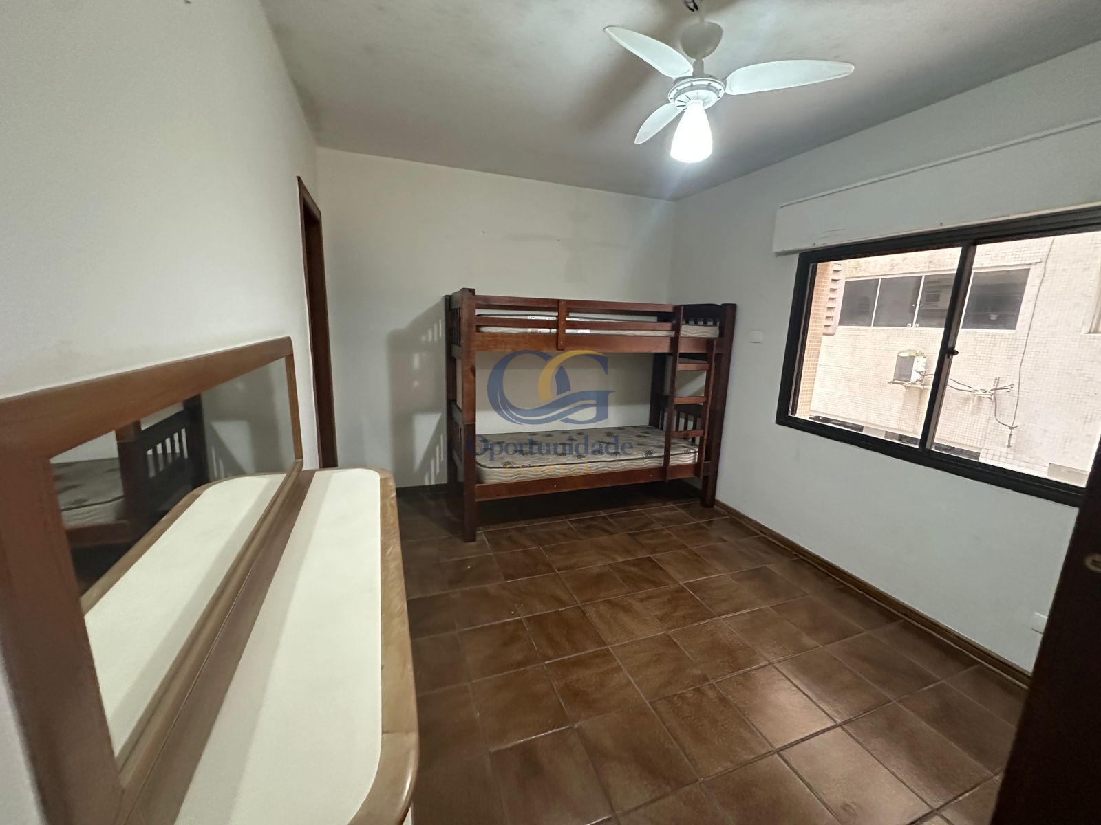 Apartamento Frente ao Mar nas Pitangueiras, Guarujá - SP