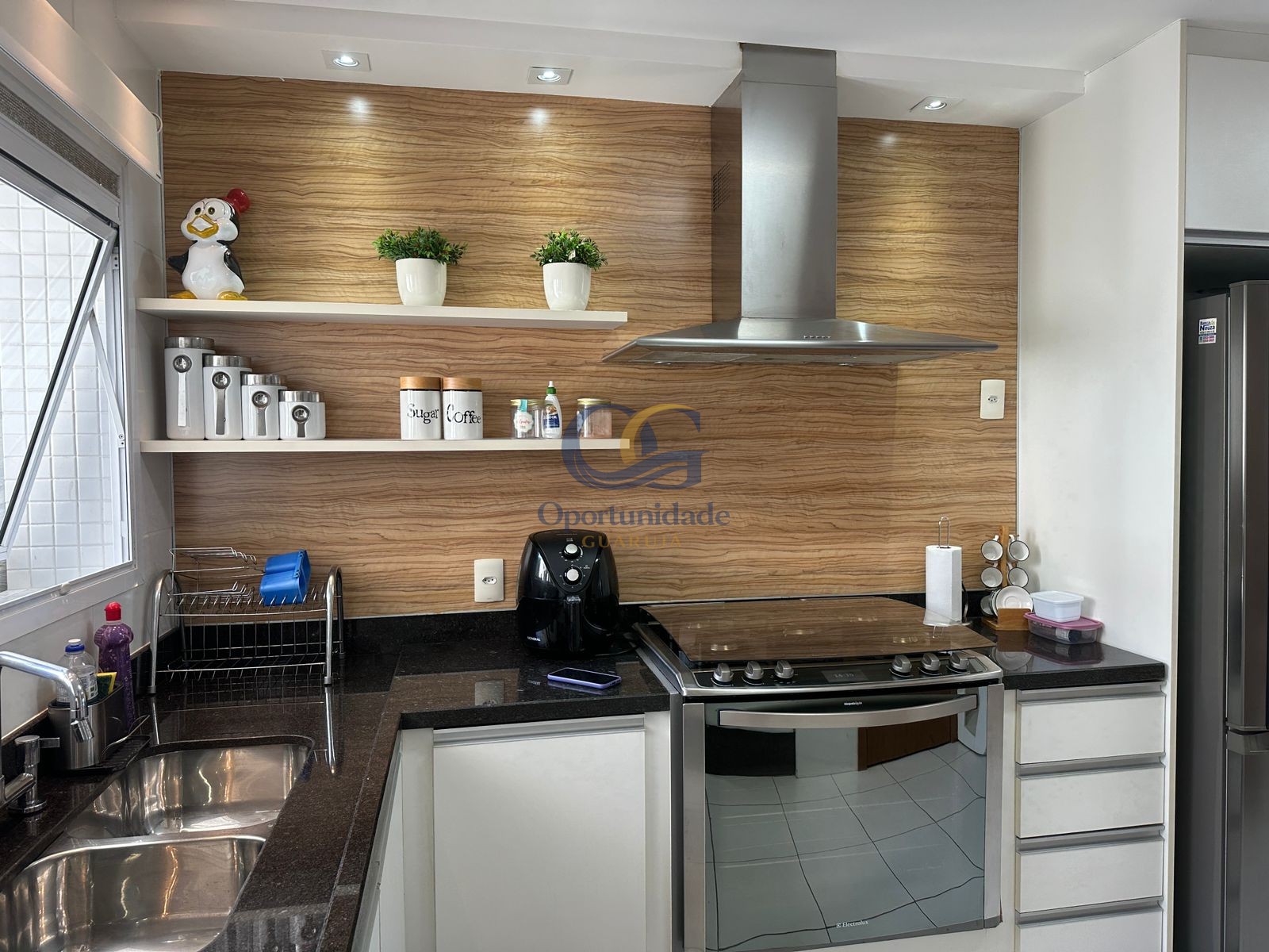 Apartamento Frente ao Mar, Praia da Enseada, Guarujá - SP