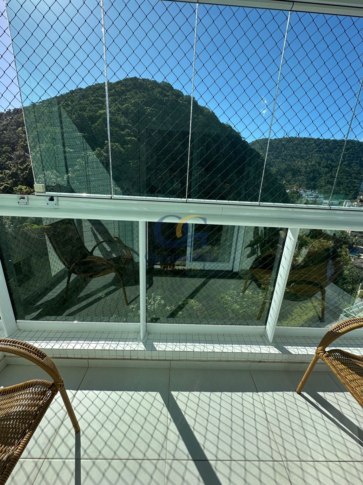 Apartamento Frente ao Mar, Praia da Enseada, Guarujá - SP