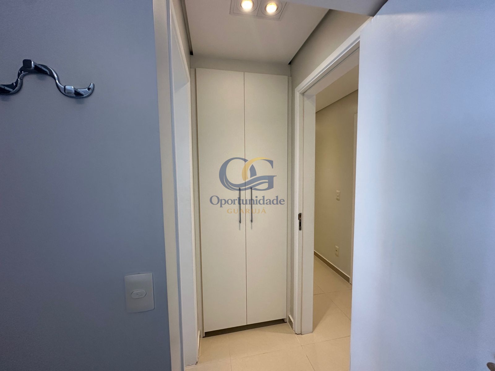 Apartamento Frente ao Mar, Praia da Enseada, Guarujá - SP