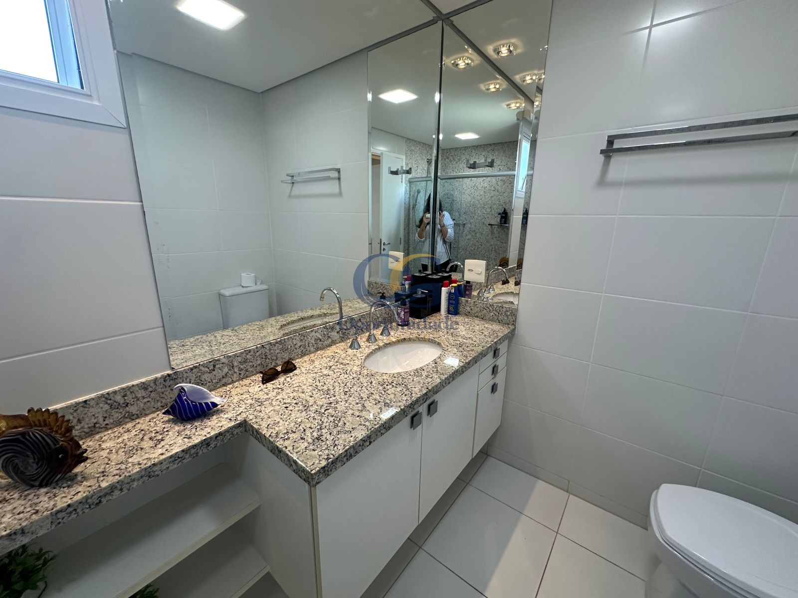 Apartamento Frente ao Mar, Praia da Enseada, Guarujá - SP
