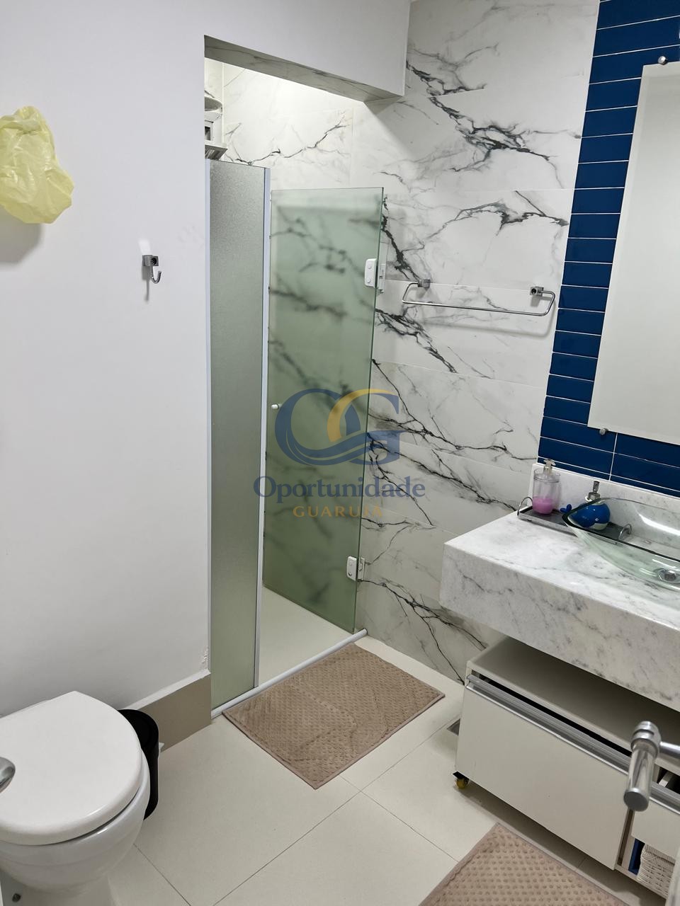 Apartamento na Praia da Enseada, Guarujá - SP