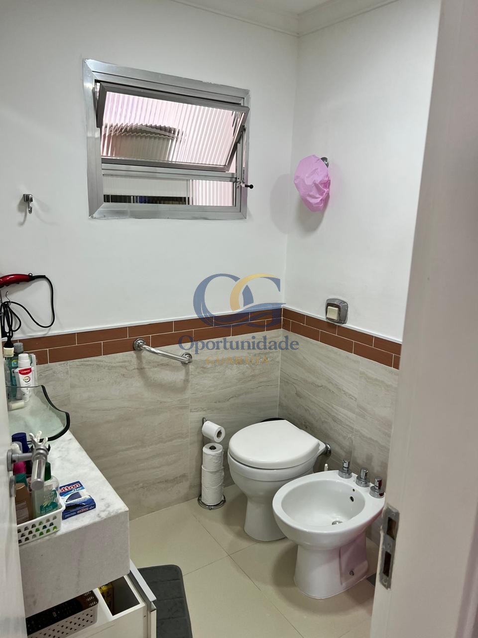 Apartamento na Praia da Enseada, Guarujá - SP