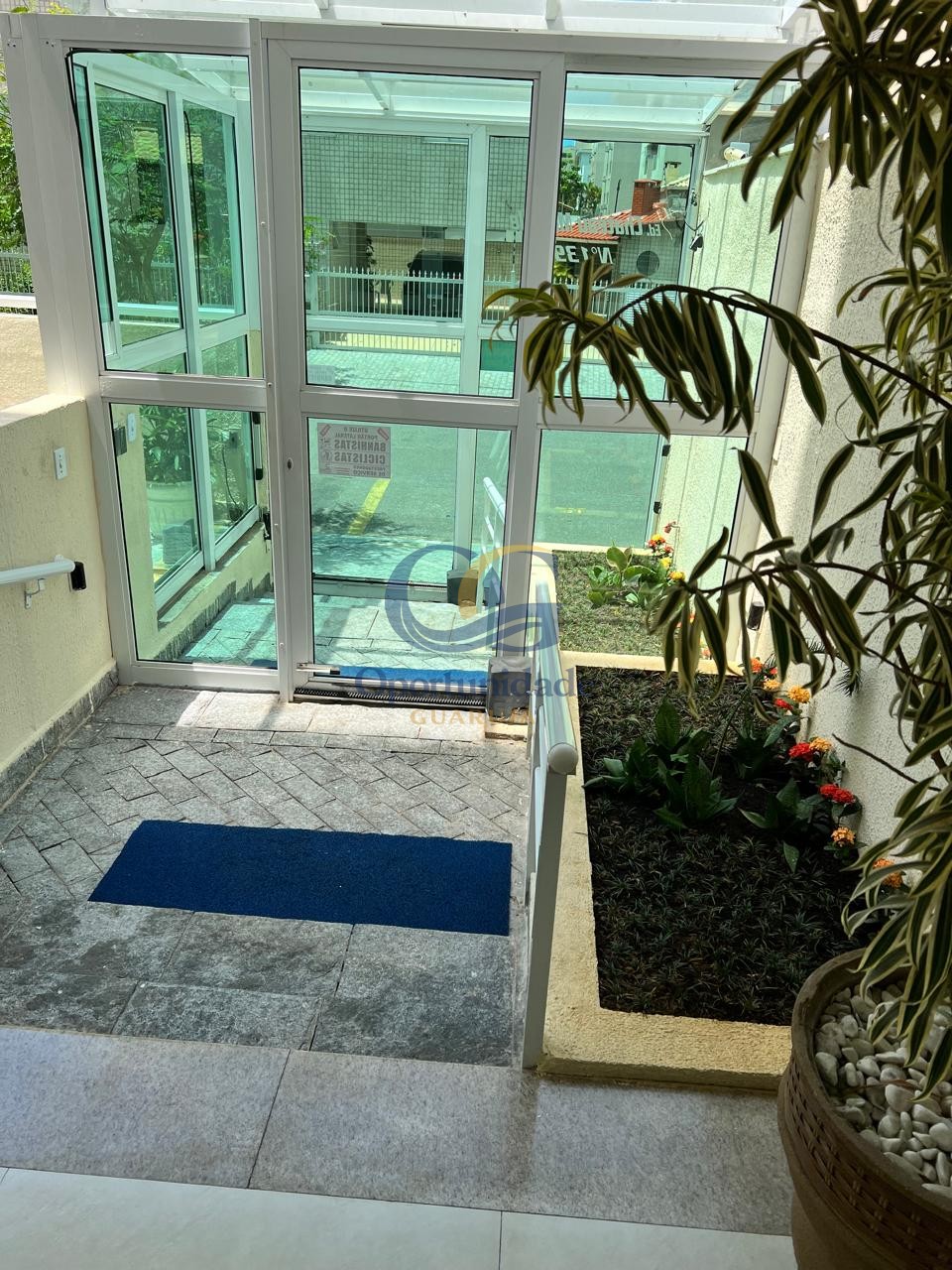 Apartamento na Praia da Enseada, Guarujá - SP