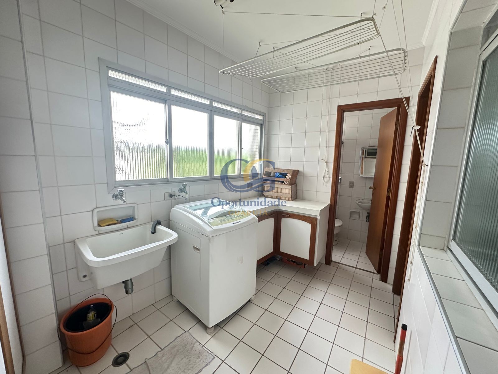 Apartamento Frente ao Mar nas Pitangueiras, Guarujá - SP