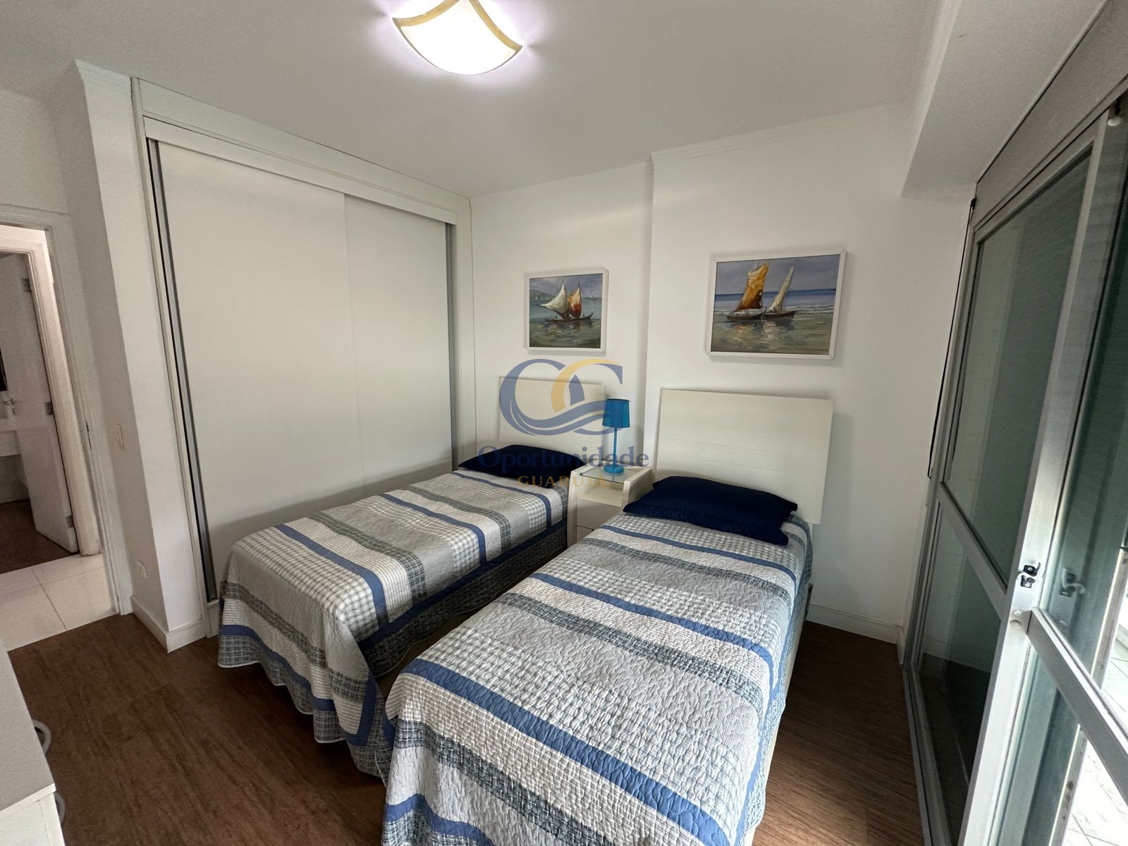 Apartamento Frente ao Mar nas Pitangueiras, Guarujá - SP