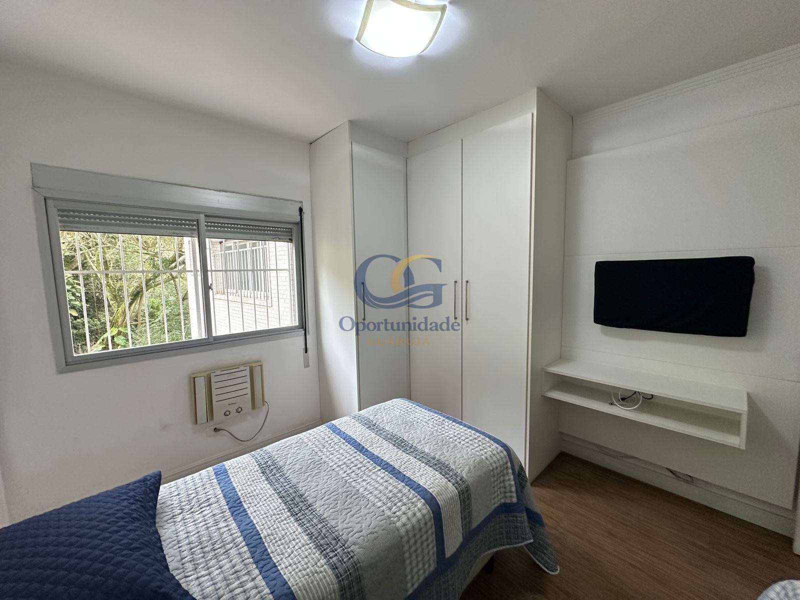 Apartamento Frente ao Mar nas Pitangueiras, Guarujá - SP