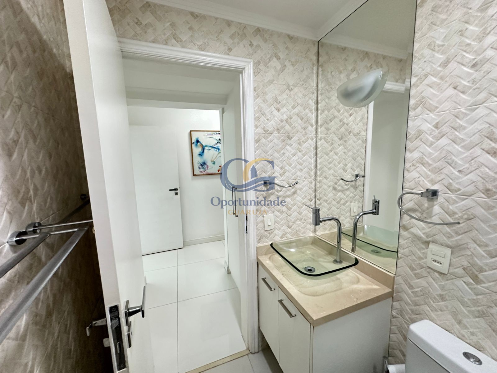 Apartamento Frente ao Mar nas Pitangueiras, Guarujá - SP