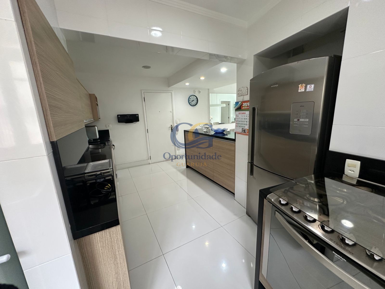 Apartamento Frente ao Mar nas Pitangueiras, Guarujá - SP