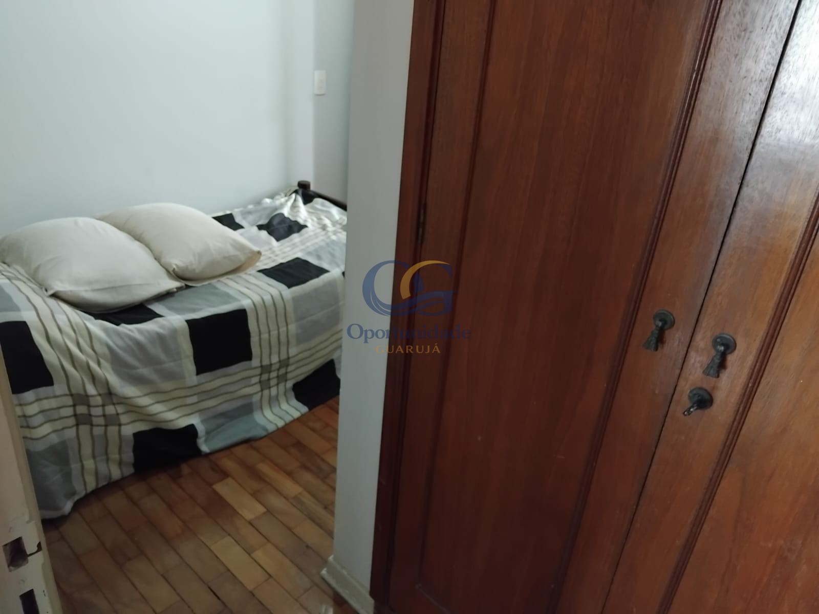 Apartamento na Praia das Astúrias, Guarujá - SP