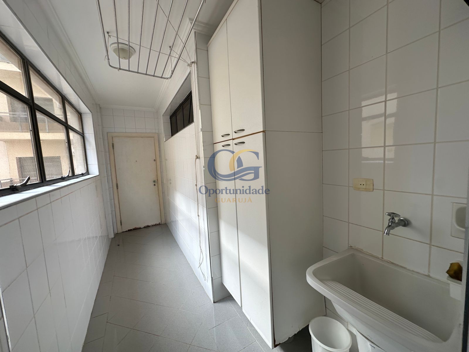 Apartamento Frente ao Mar nas Pitangueiras, Guarujá - SP