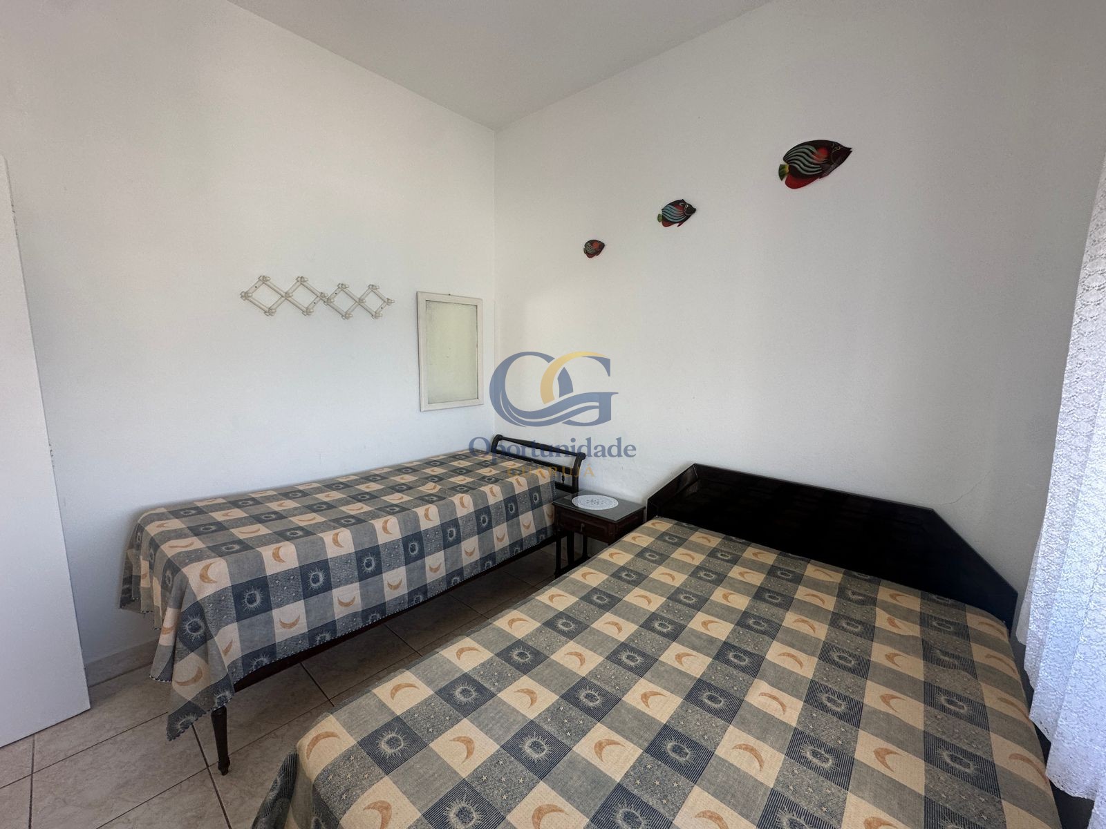 Apartamento na Praia das Pitangueiras, Guarujá - SP
