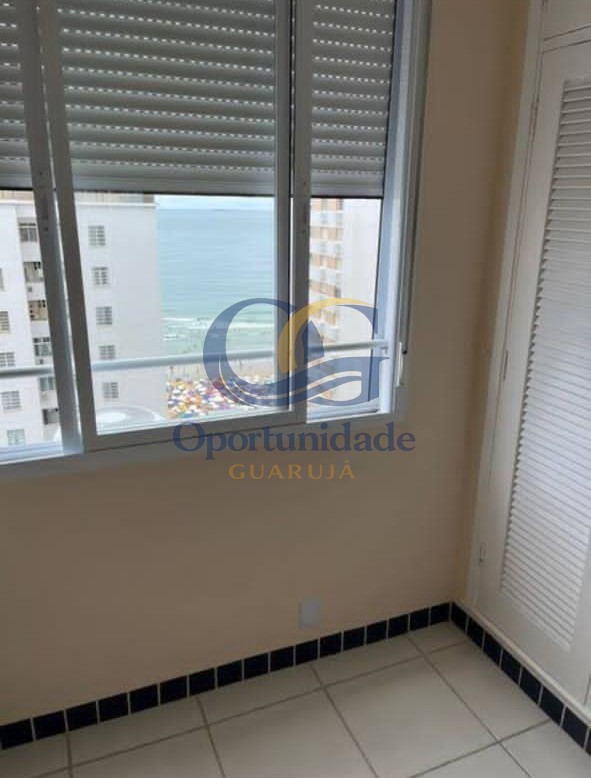 Apartamento na Praia das Pitangueiras, Guarujá - SP