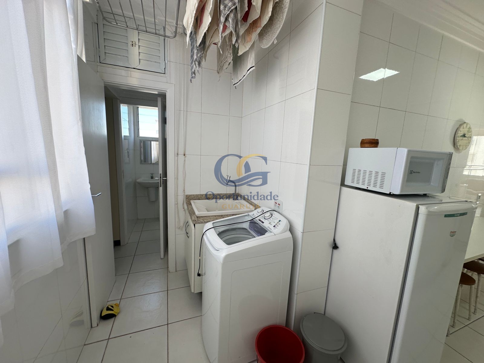 Apartamento na Praia das Pitangueiras, Guarujá - SP