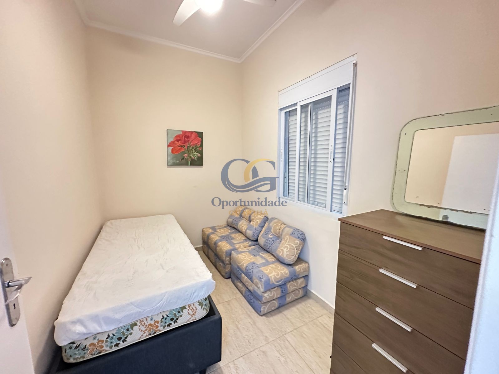 Apartamento na Praia das Pitangueiras, Guarujá - SP