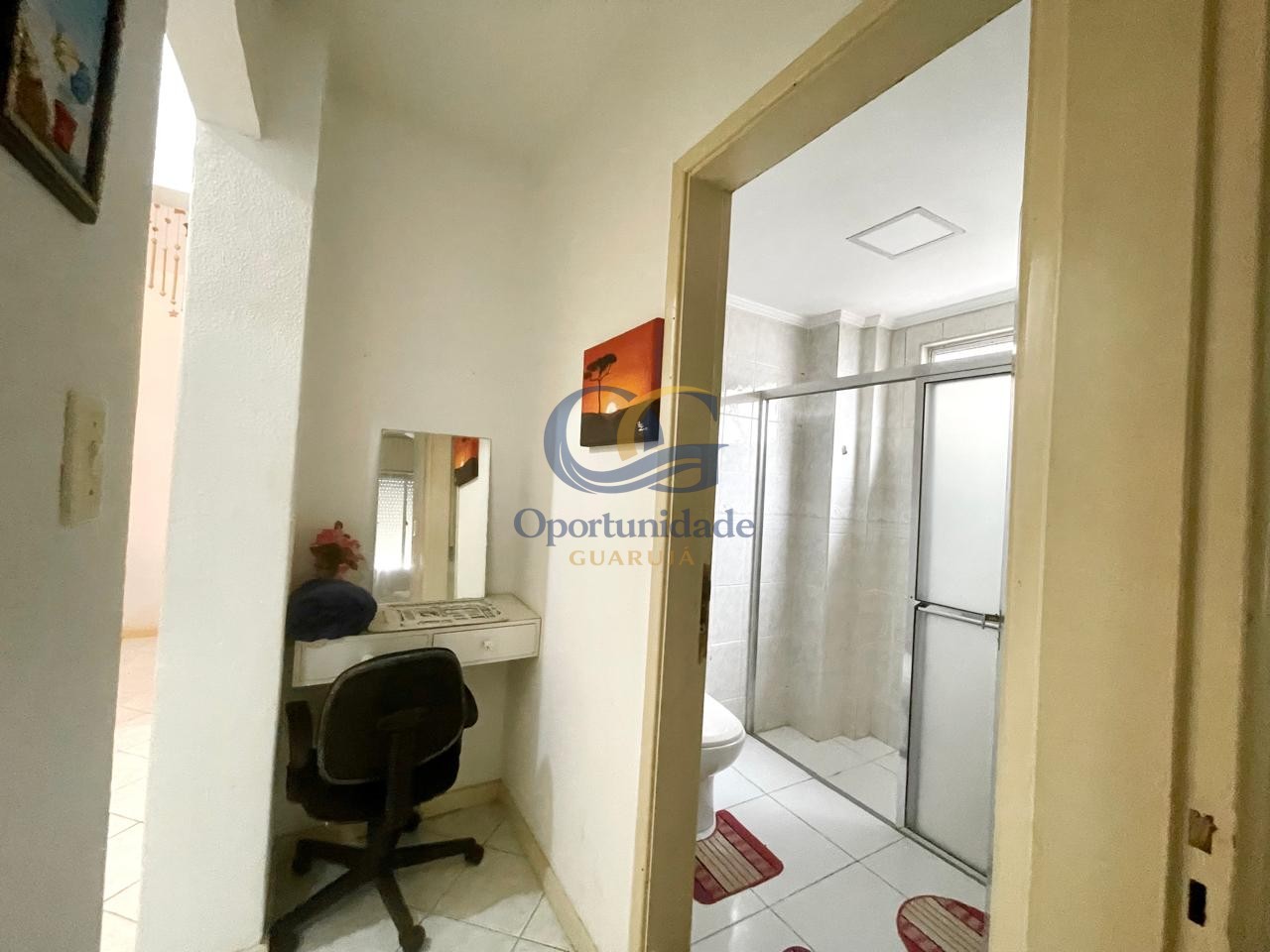 Apartamento na Praia das Pitangueiras, Guarujá - SP