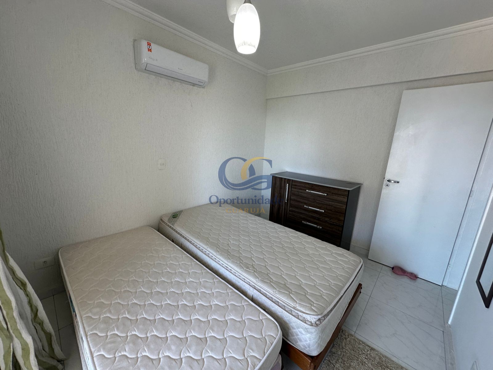 Apartamento na Praia das Astúrias, Guarujá - SP