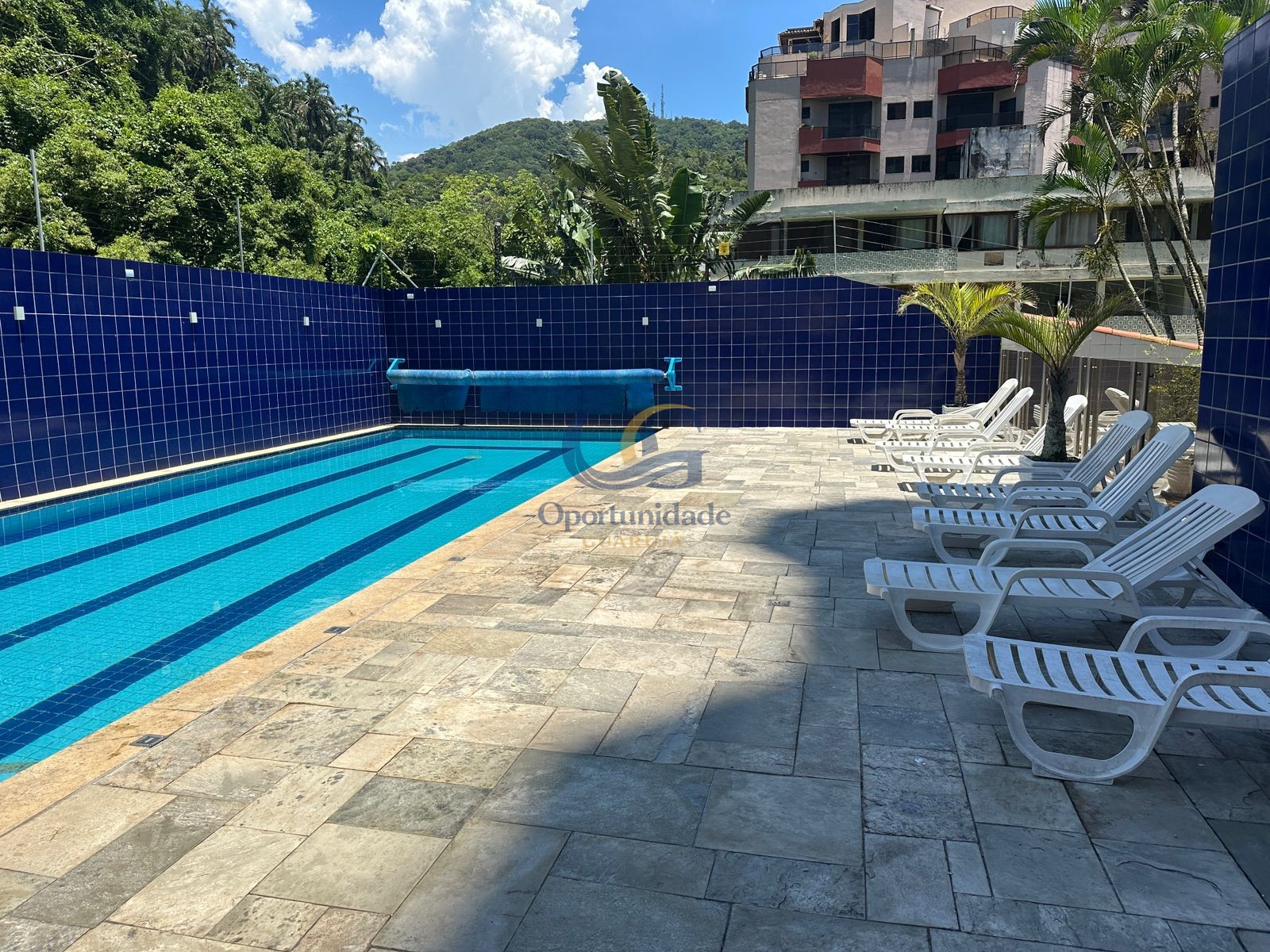 Apartamento na Praia da Enseada, Guarujá - SP