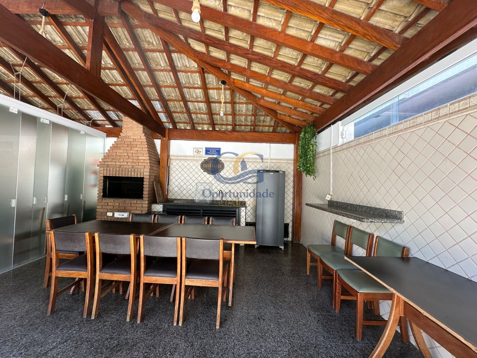Apartamento na Praia da Enseada, Guarujá - SP