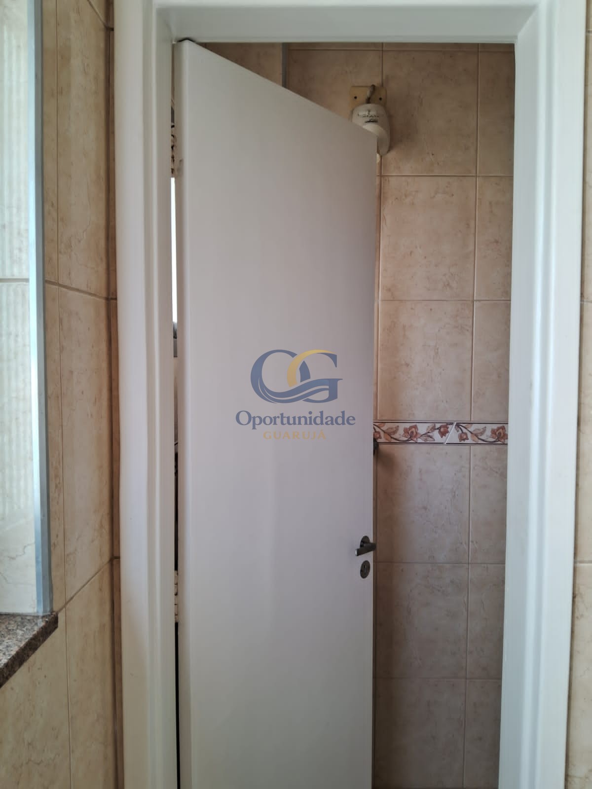 Apartamento na Praia das Astúrias, Guarujá - SP