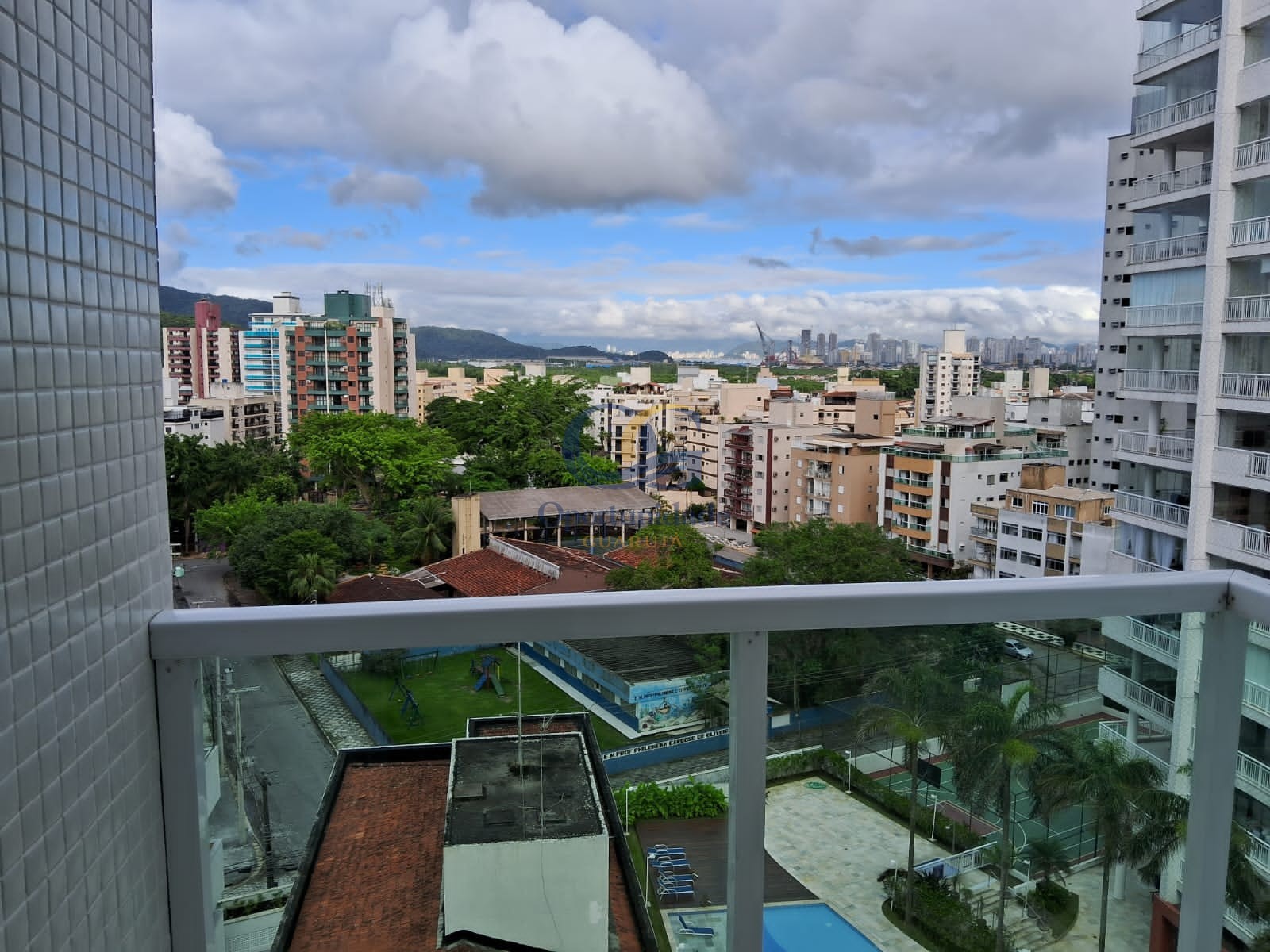 Apartamento na Praia das Astúrias, Guarujá - SP