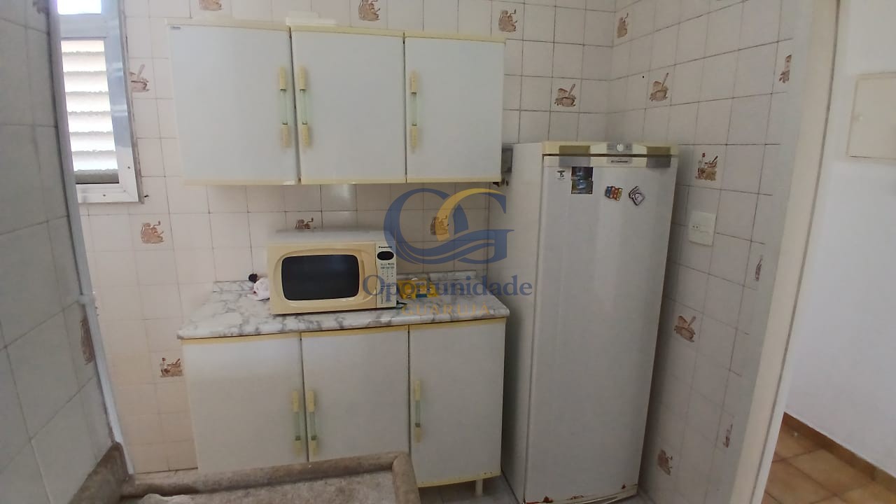 Apartamento na Praia das Pitangueiras, Guarujá - SP