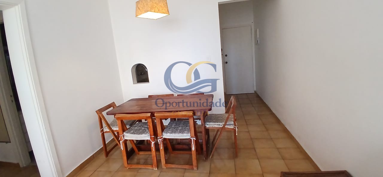 Apartamento na Praia das Pitangueiras, Guarujá - SP