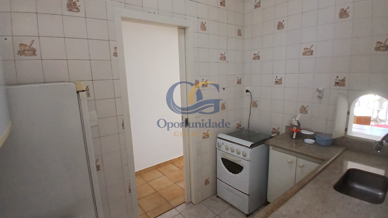 Apartamento na Praia das Pitangueiras, Guarujá - SP
