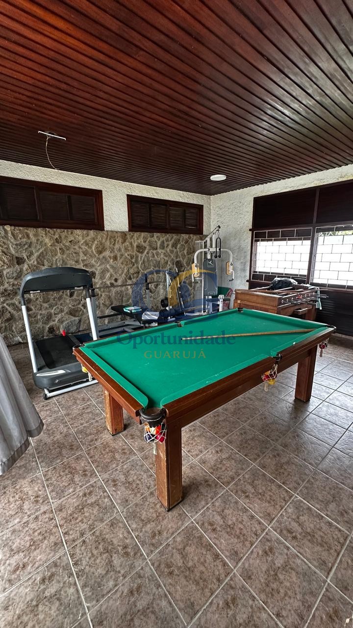 Casa na Praia do Guaiuba, Guarujá - SP
