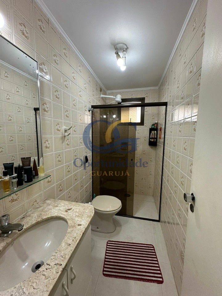 Apartamento na Praia da Enseada, Guarujá - SP