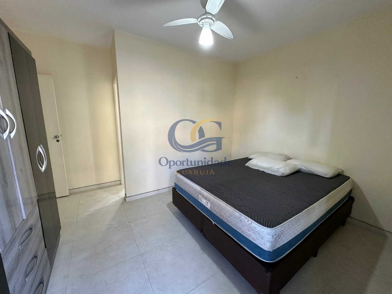 Apartamento na Praia da Enseada, Guarujá - SP