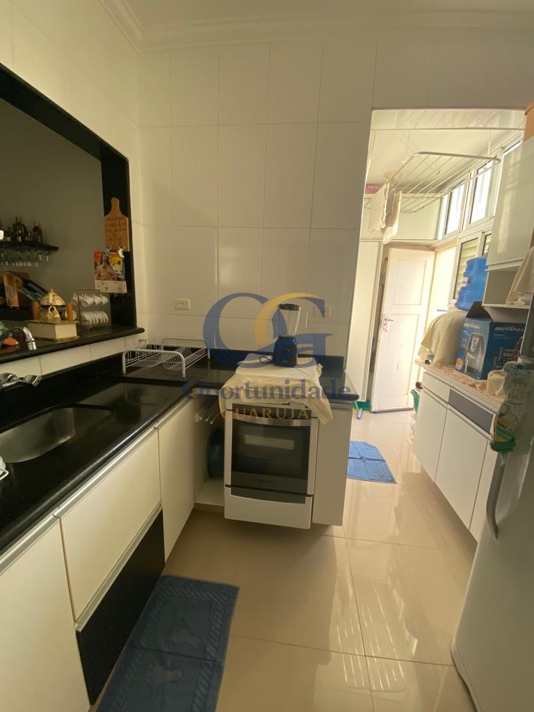 Apartamento na Praia das Pitangueiras, Guarujá - SP