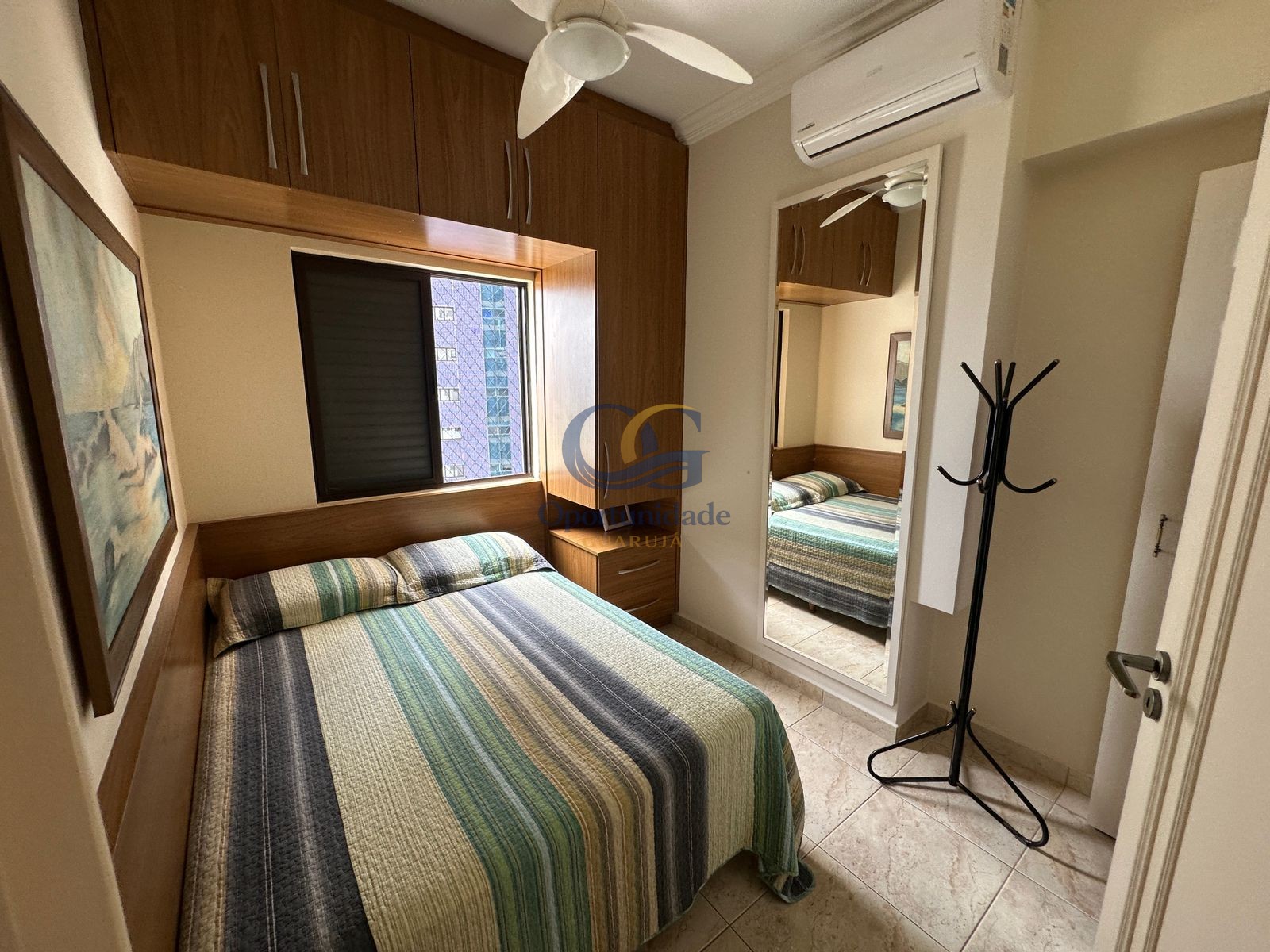 Apartamento na Praia da Enseada, Guarujá - SP