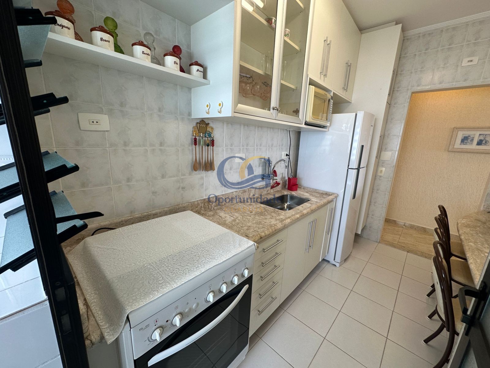 Apartamento na Praia da Enseada, Guarujá - SP