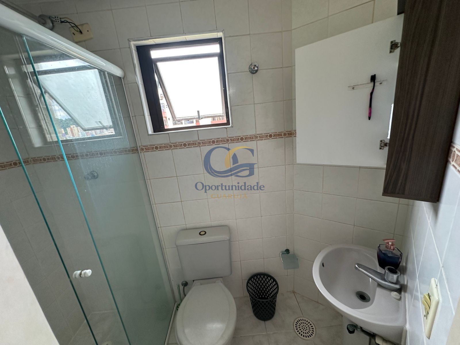 Apartamento na Praia da Enseada, Guarujá - SP