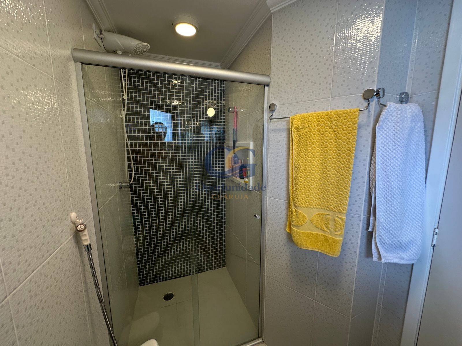 Apartamento na Praia da Enseada, Guarujá - SP