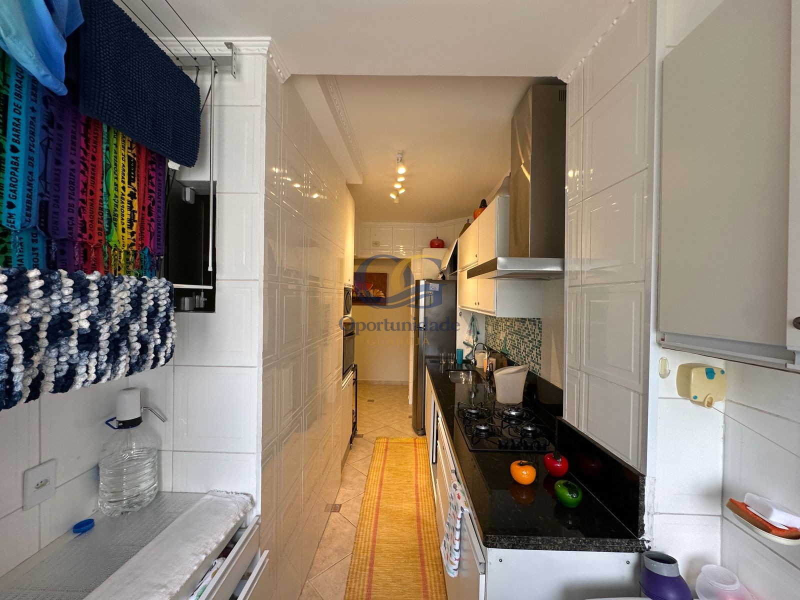 Apartamento na Praia da Enseada, Guarujá - SP
