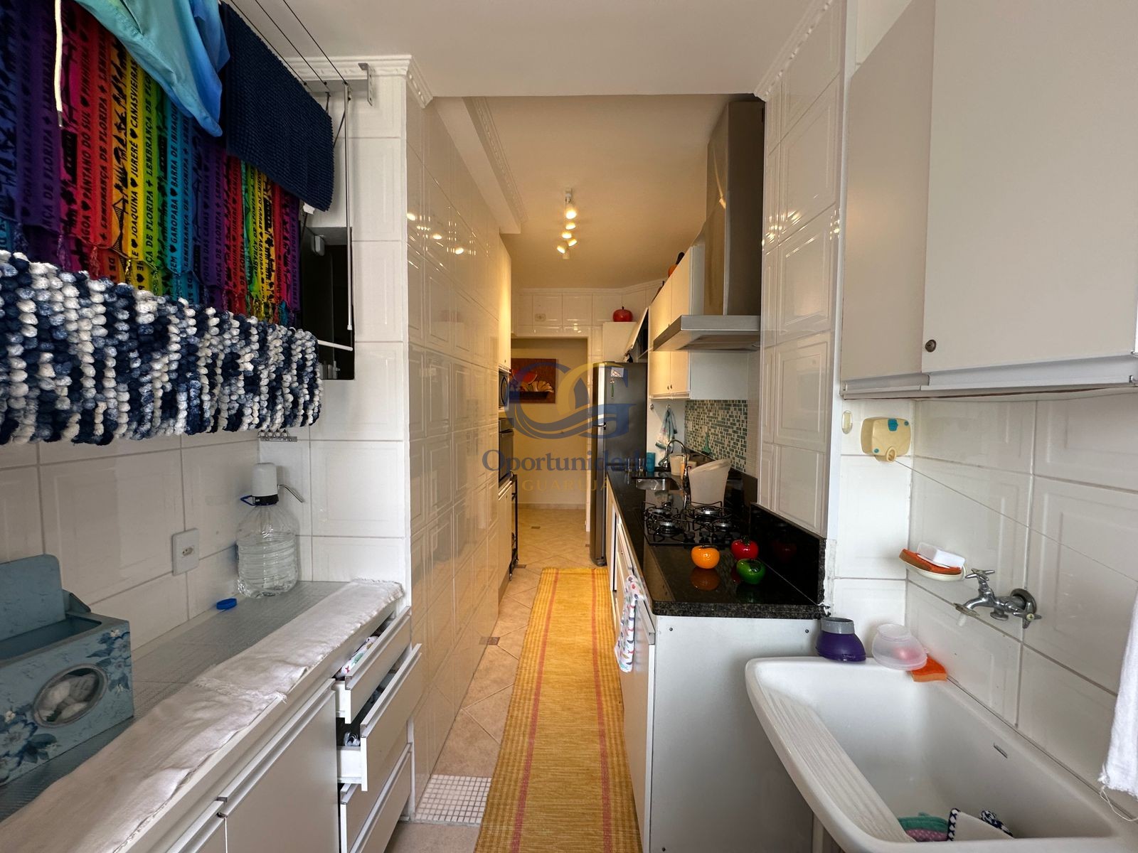 Apartamento na Praia da Enseada, Guarujá - SP